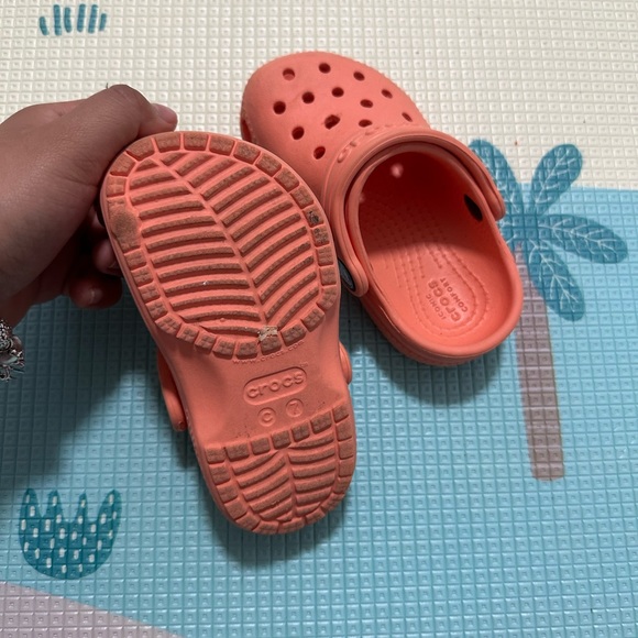 Crocs - Picture 2 of 2